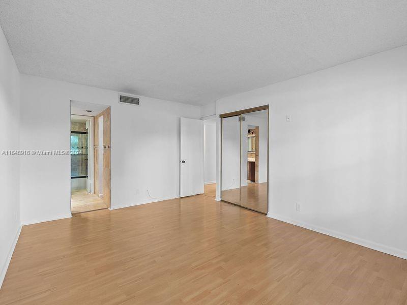 2310 S Cypress Bend Dr # 104