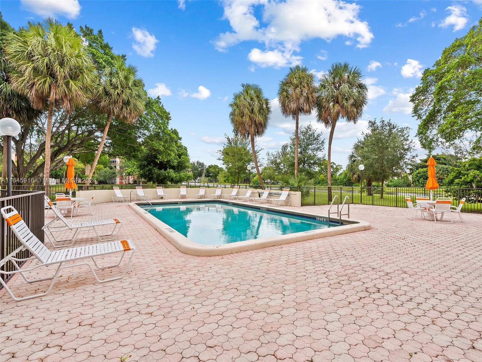 2310 S Cypress Bend Dr # 104