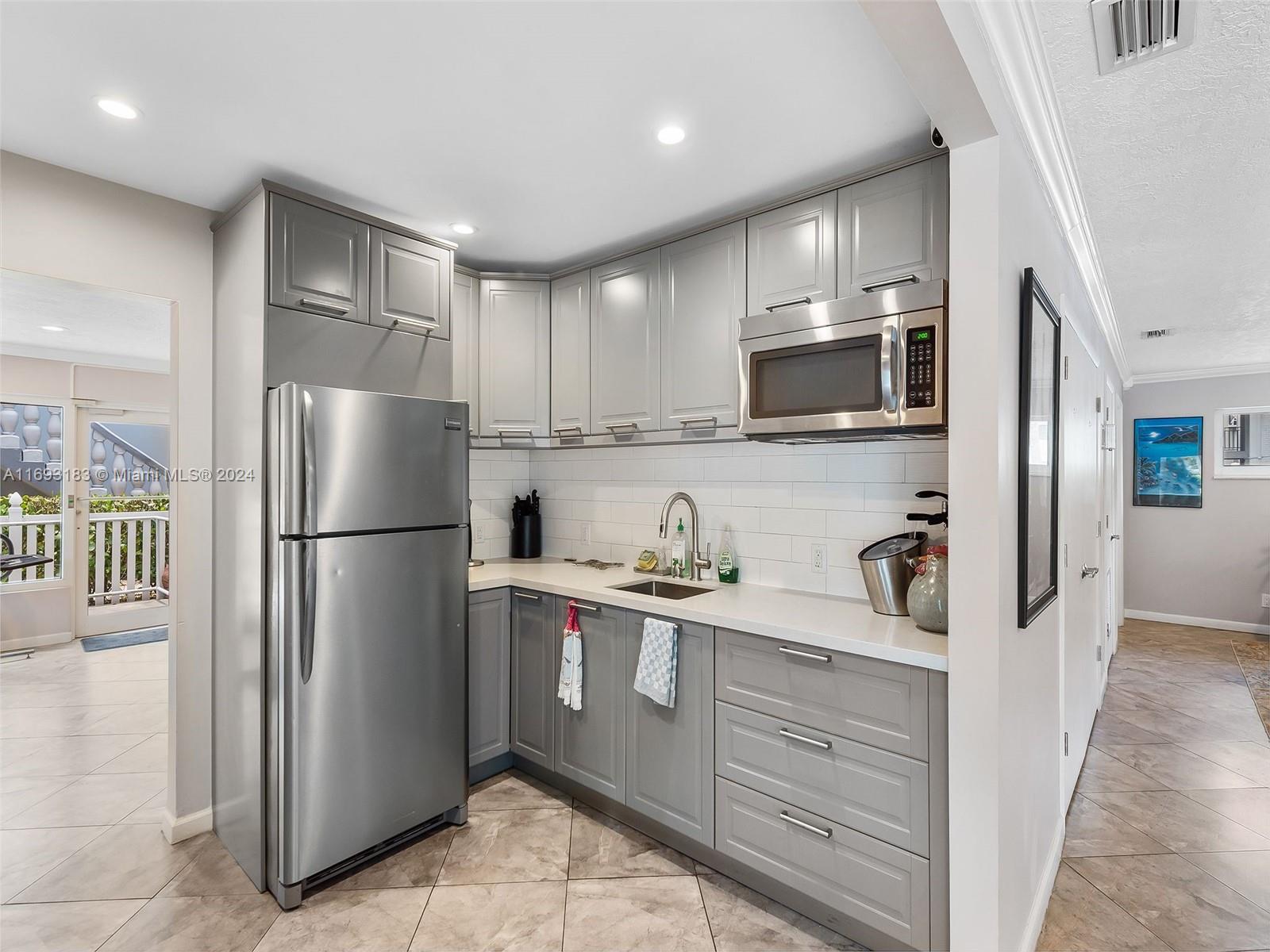 659 W Oakland Park Blvd Unit: 107C