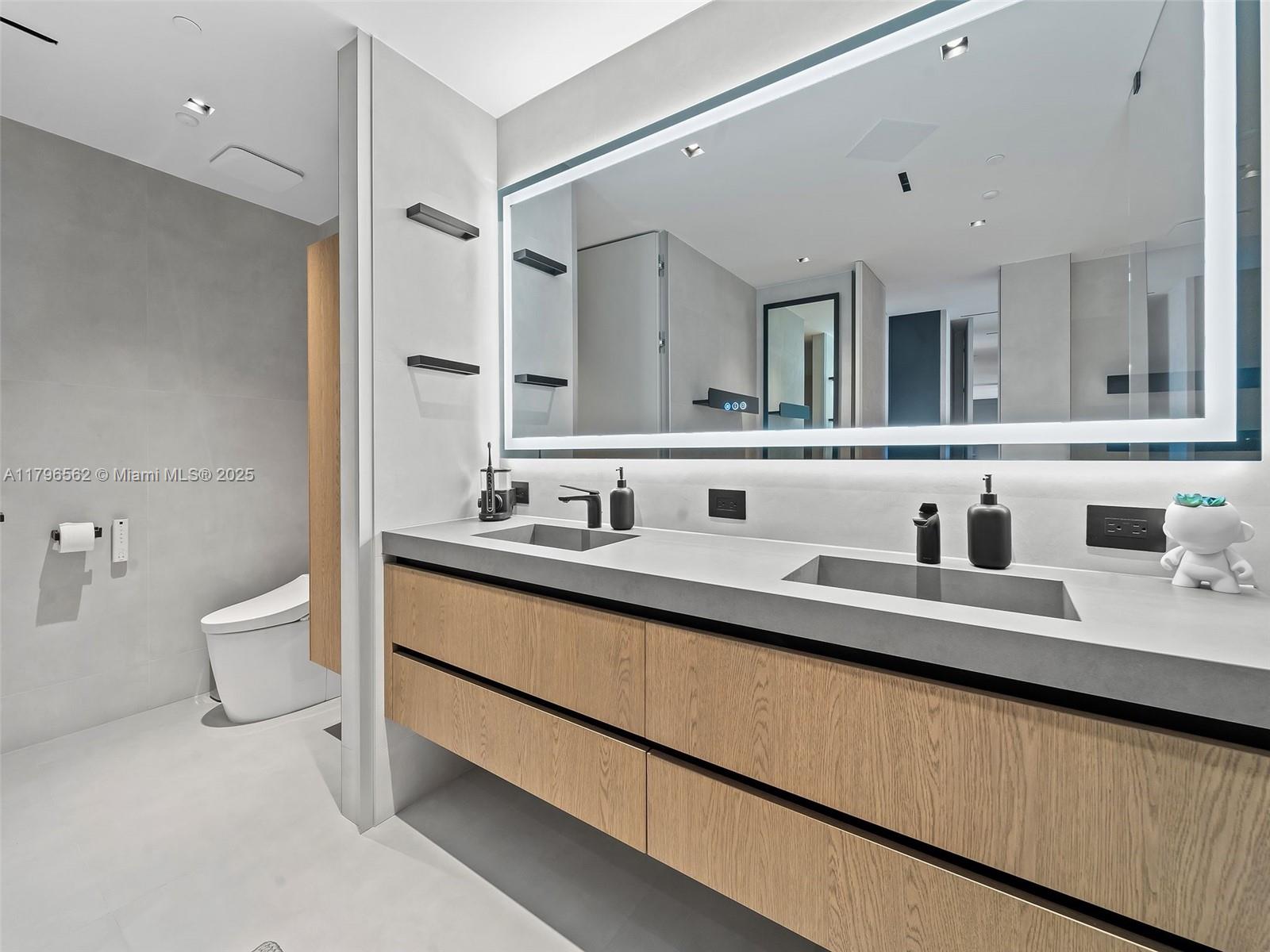 3101 S Ocean Dr # 2905