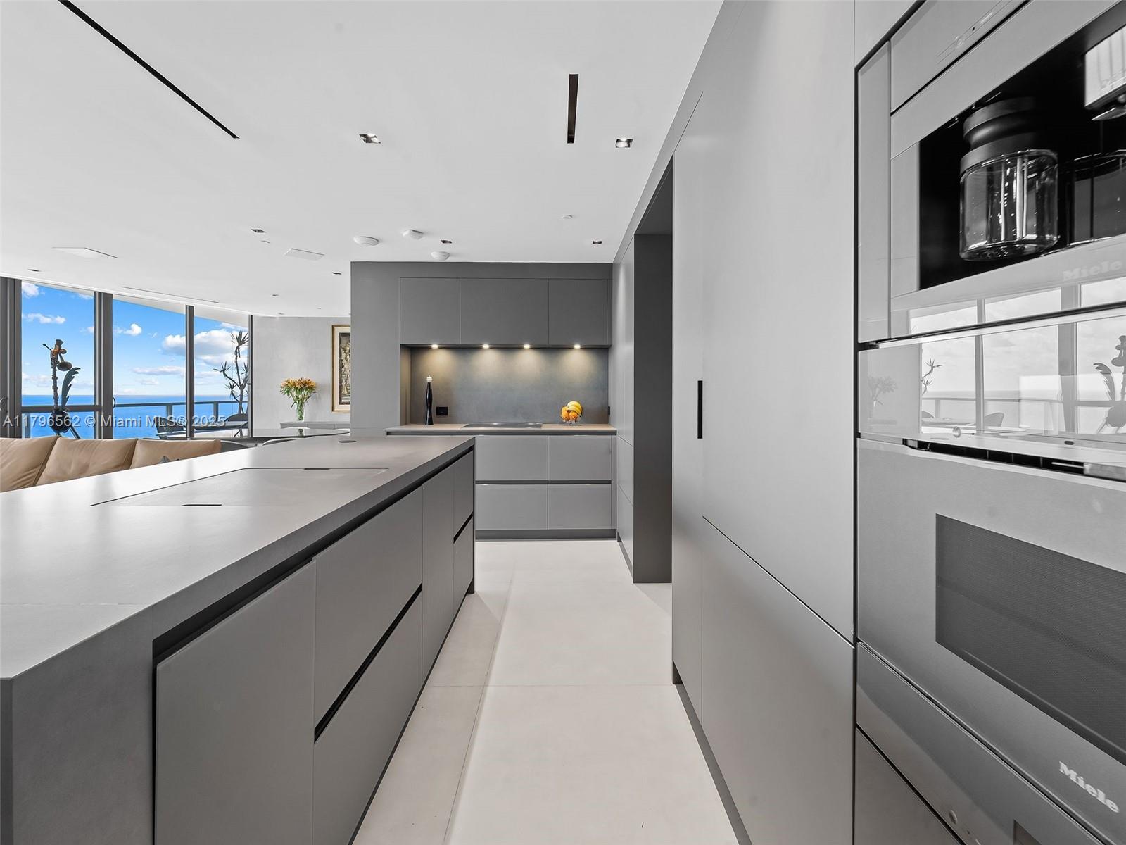 3101 S Ocean Dr # 2905