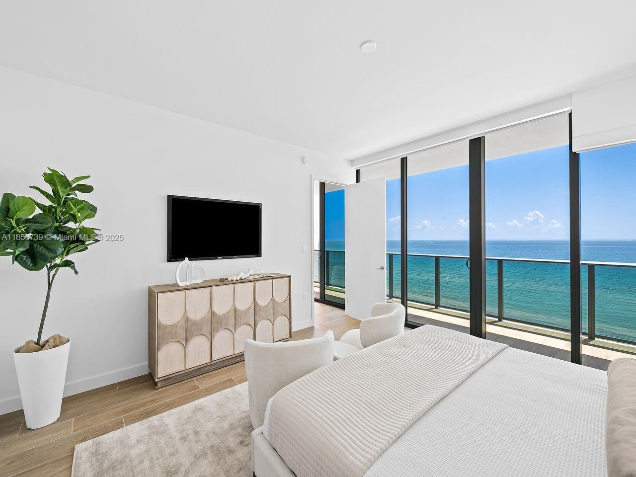 900 N Ocean # 1004
