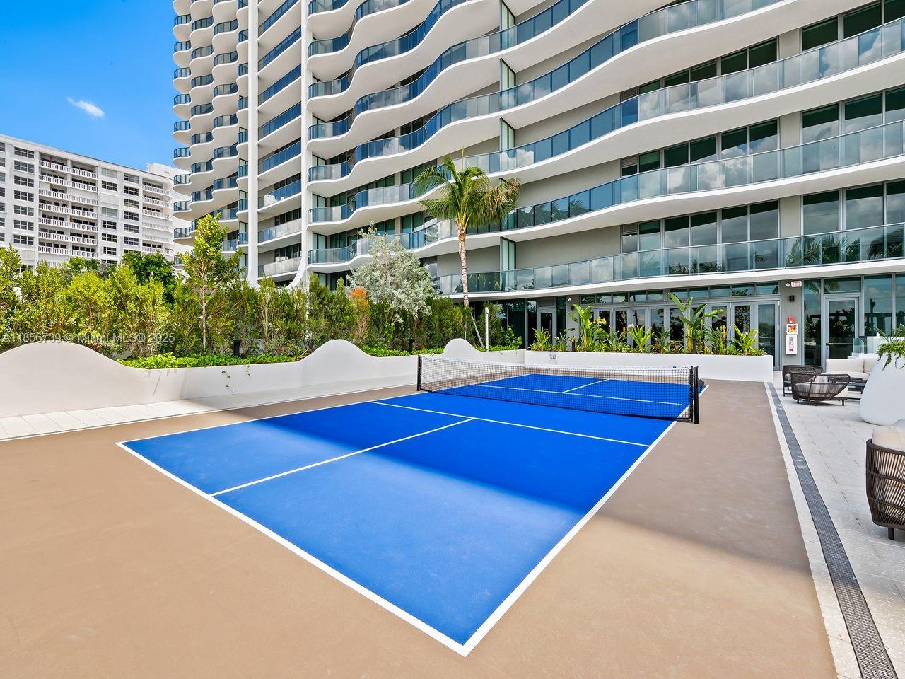 900 N Ocean # 1004