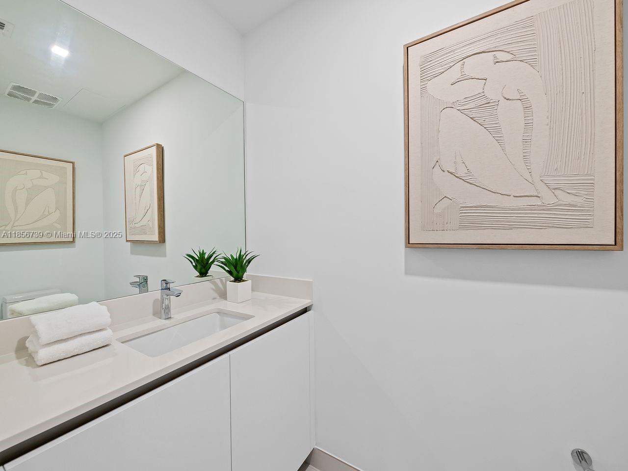 900 N Ocean # 1004