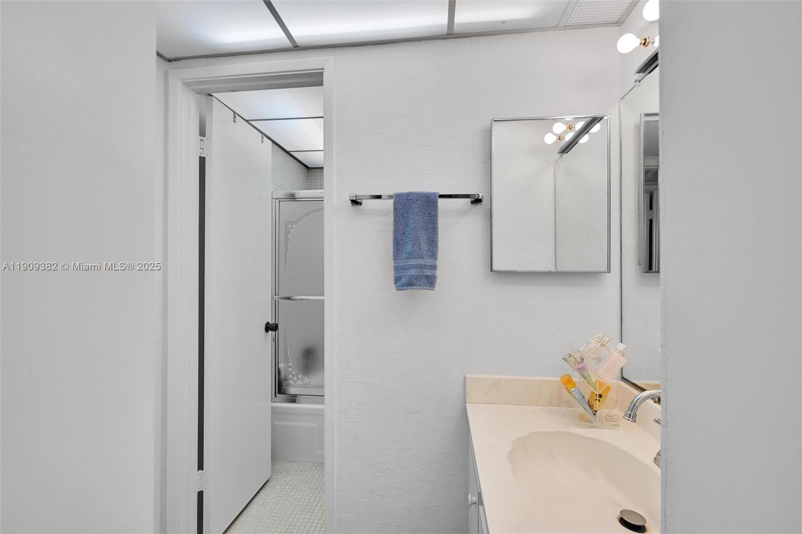 111 Briny Ave # 05 Unit: 19-05