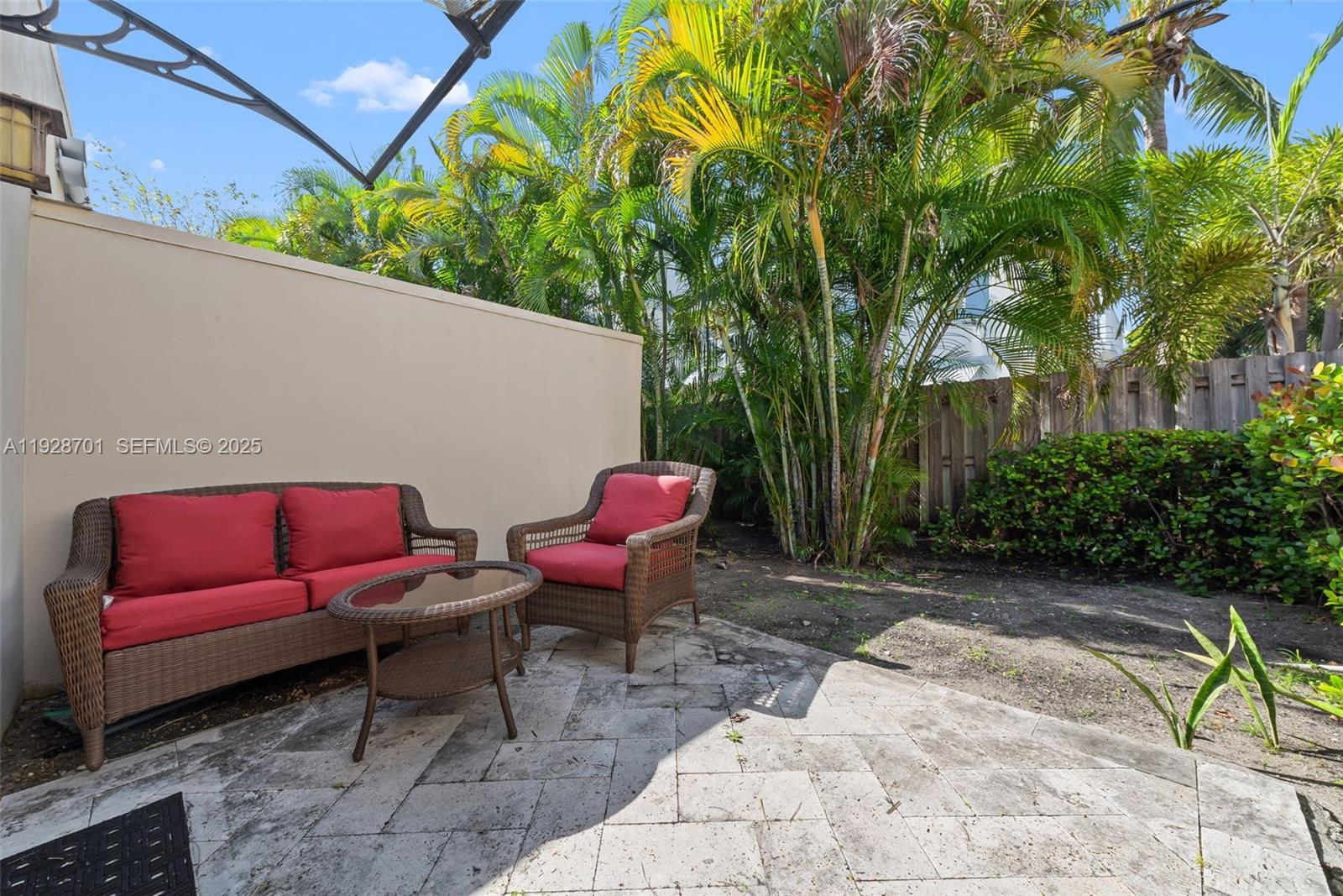 4213 Bougainvilla Dr # 2