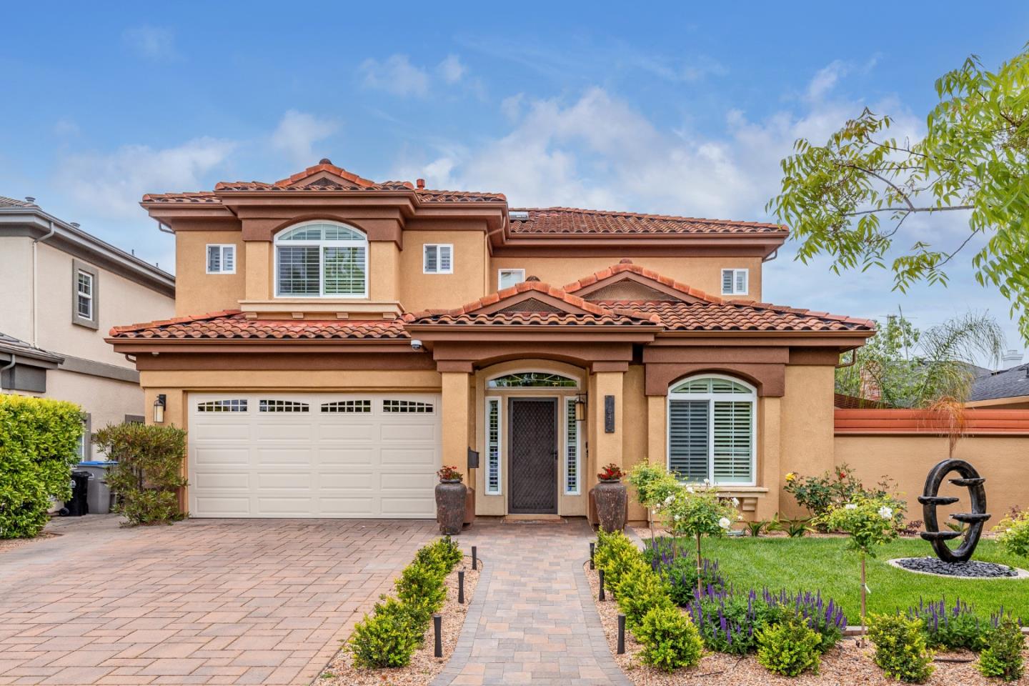 1642 Salisbury Drive