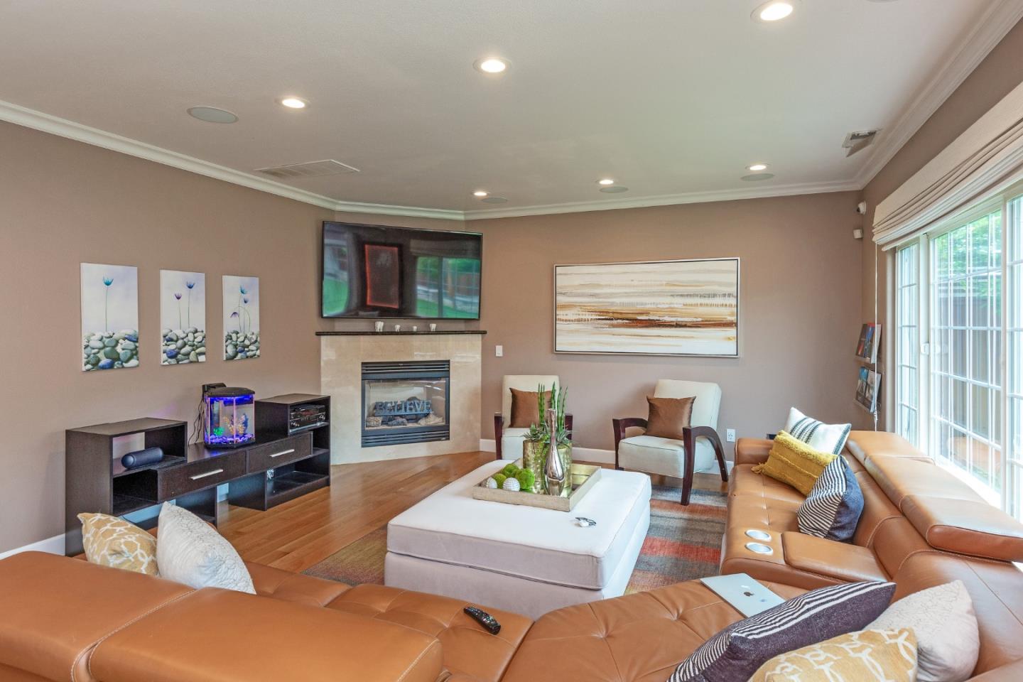 1642 Salisbury Drive