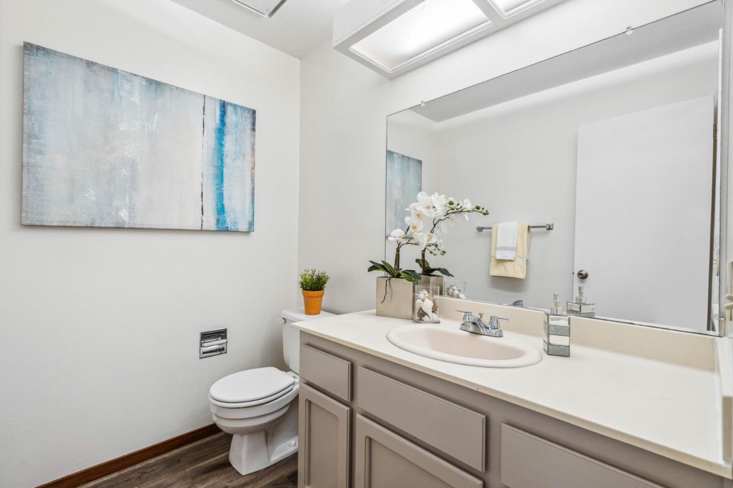 2031 Holly Branch CT