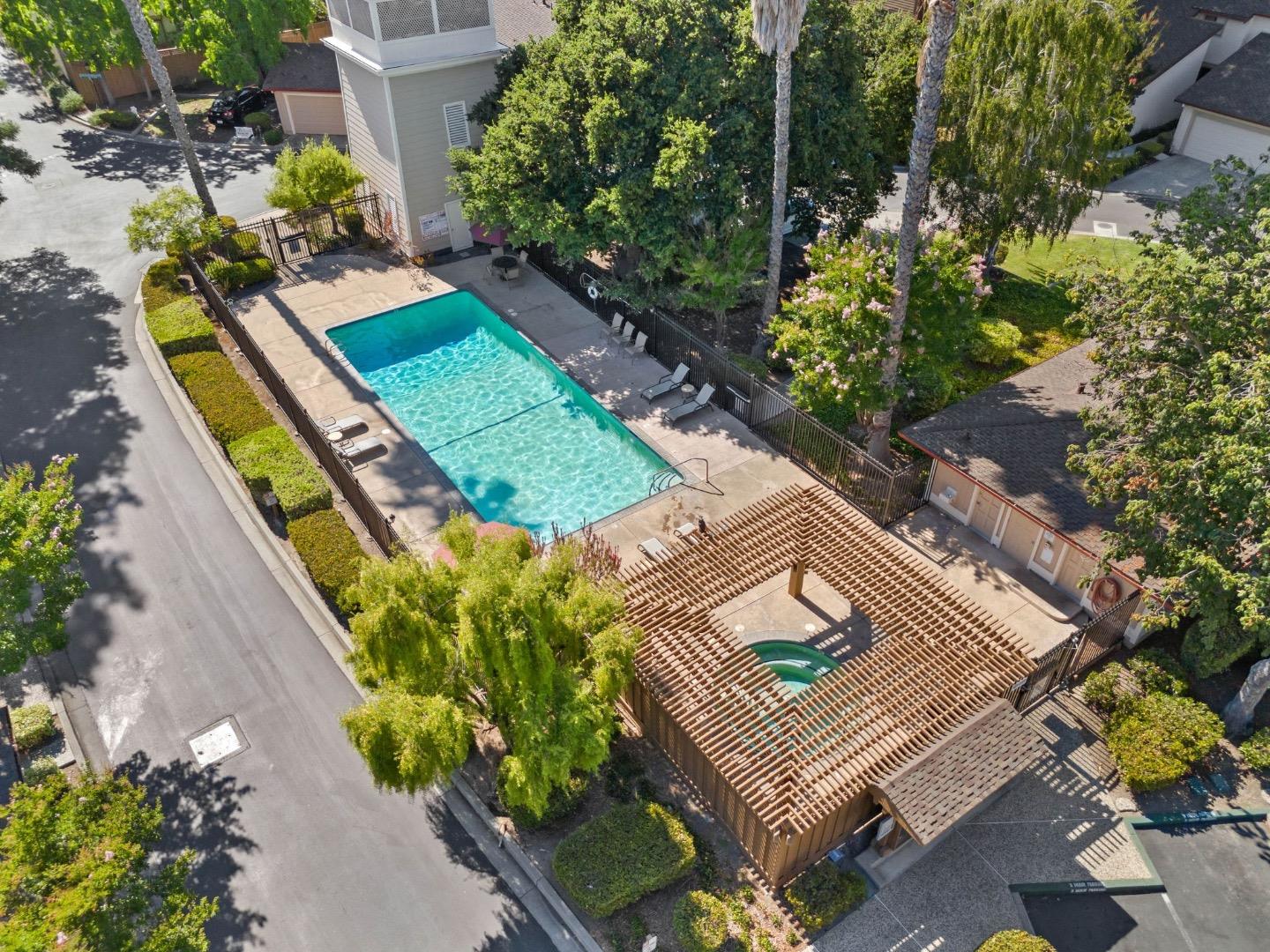 2031 Holly Branch CT