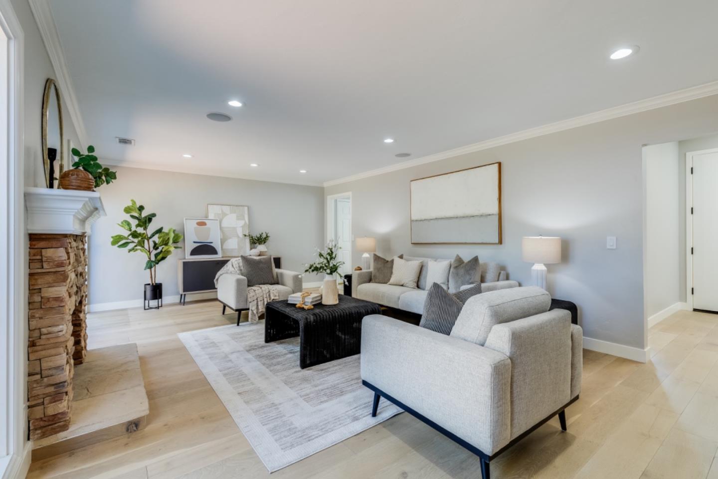 646 Panchita Way