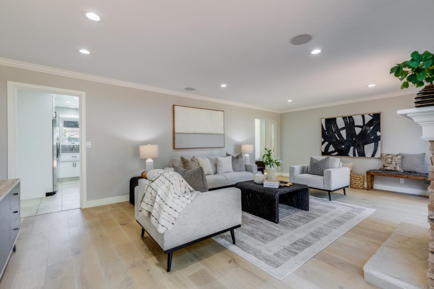 646 Panchita Way