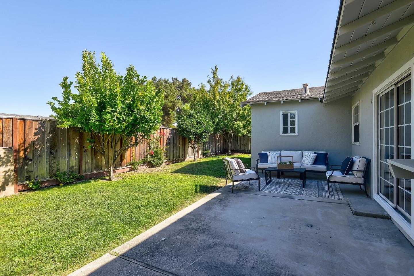 478 Liquidambar Way
