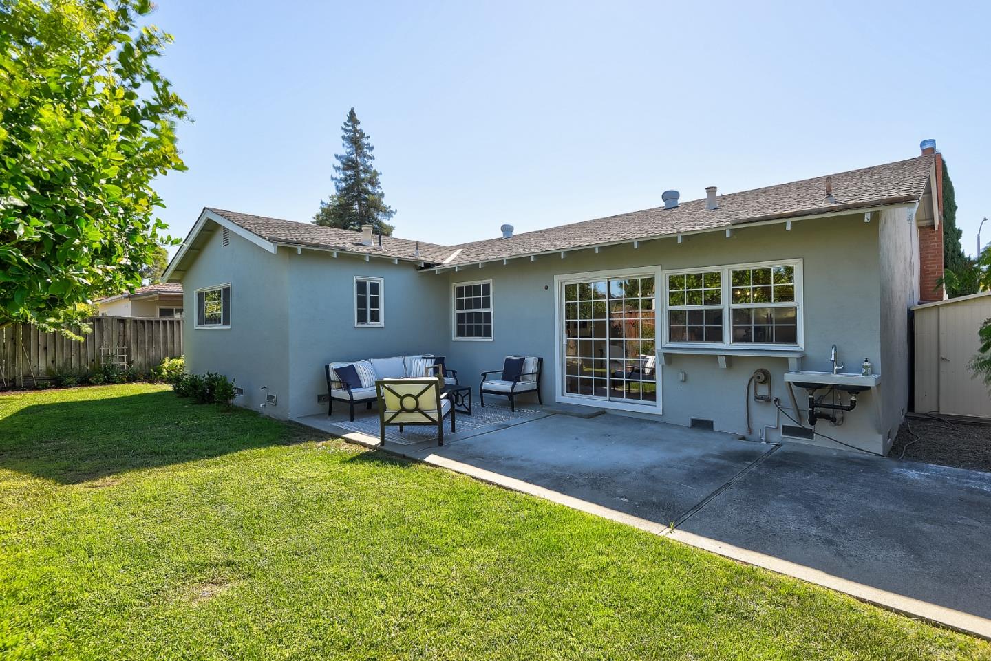 478 Liquidambar Way