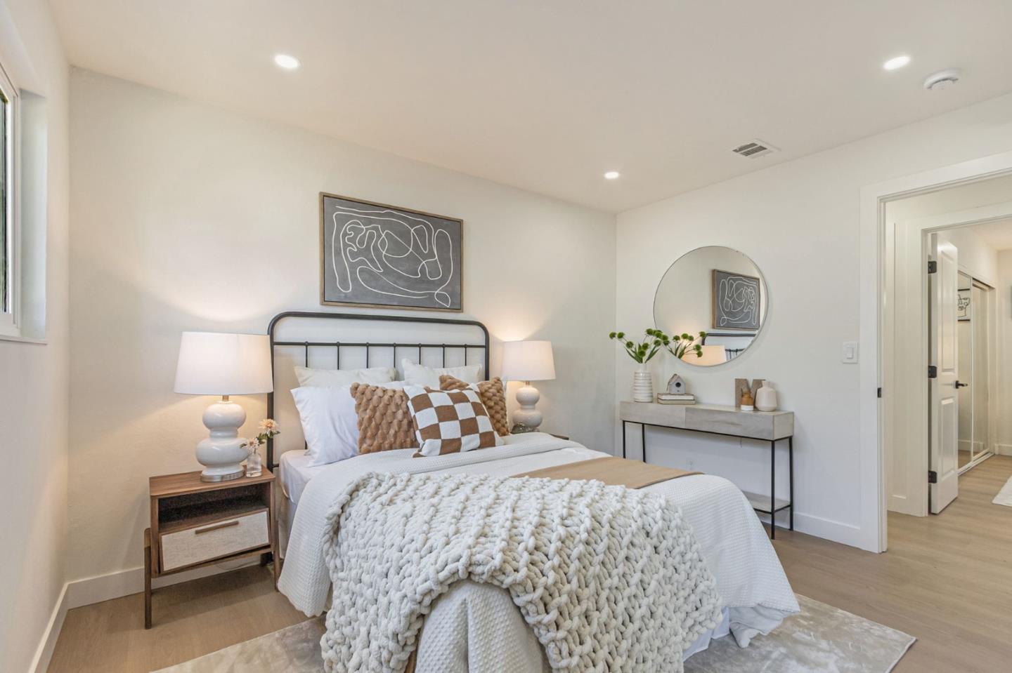 890 Silacci Drive