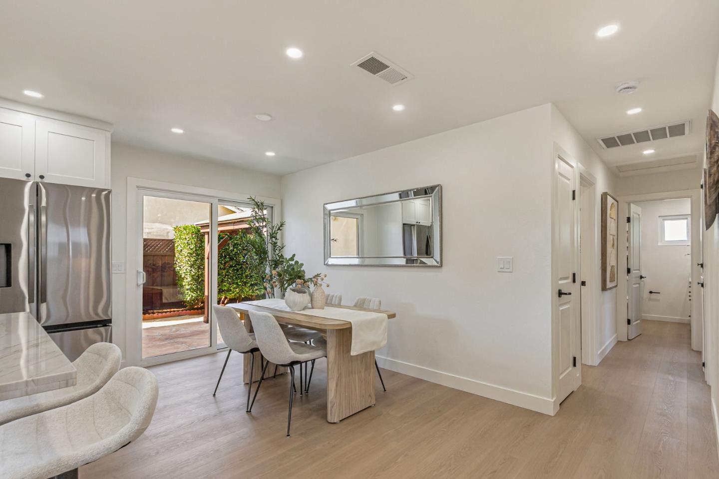 890 Silacci Drive