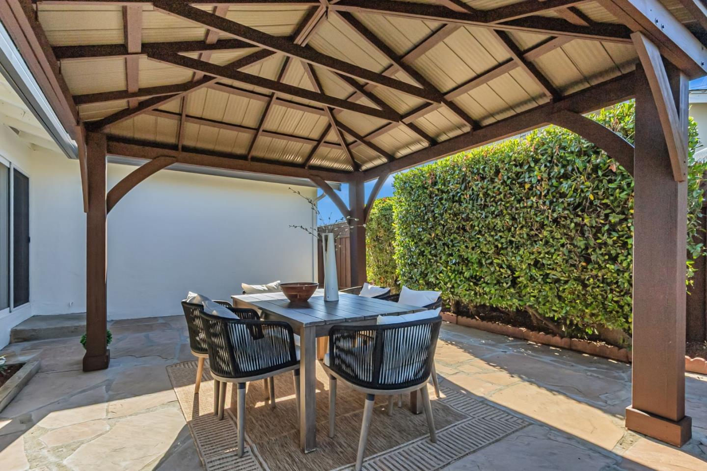 890 Silacci Drive