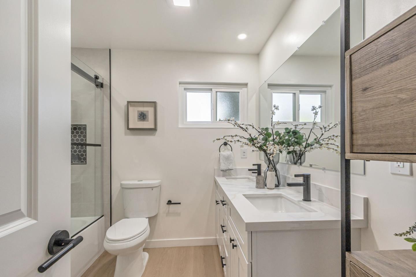 890 Silacci Drive