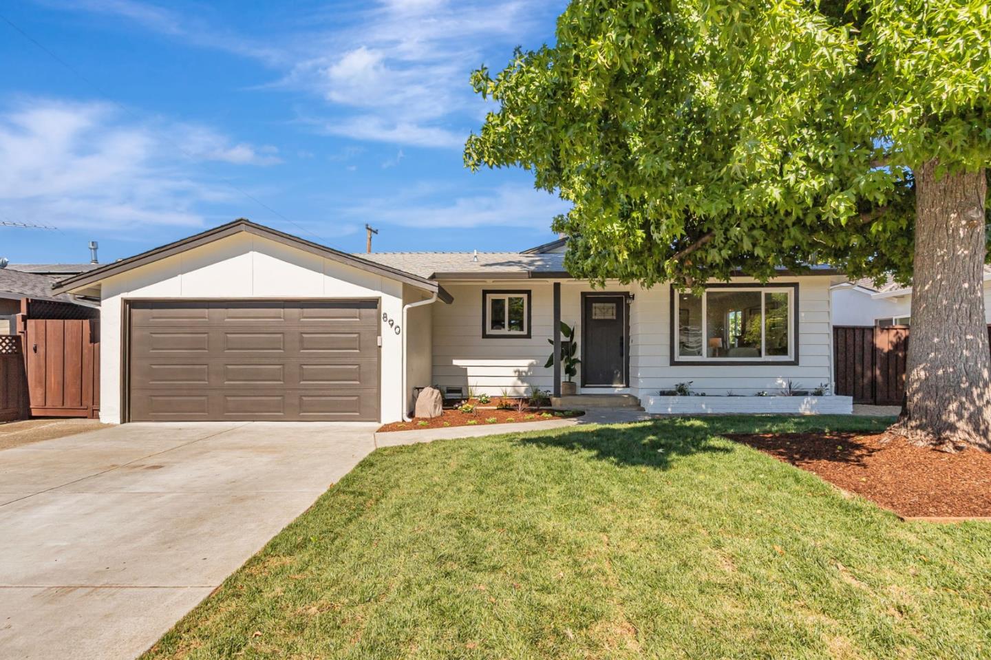 890 Silacci Drive