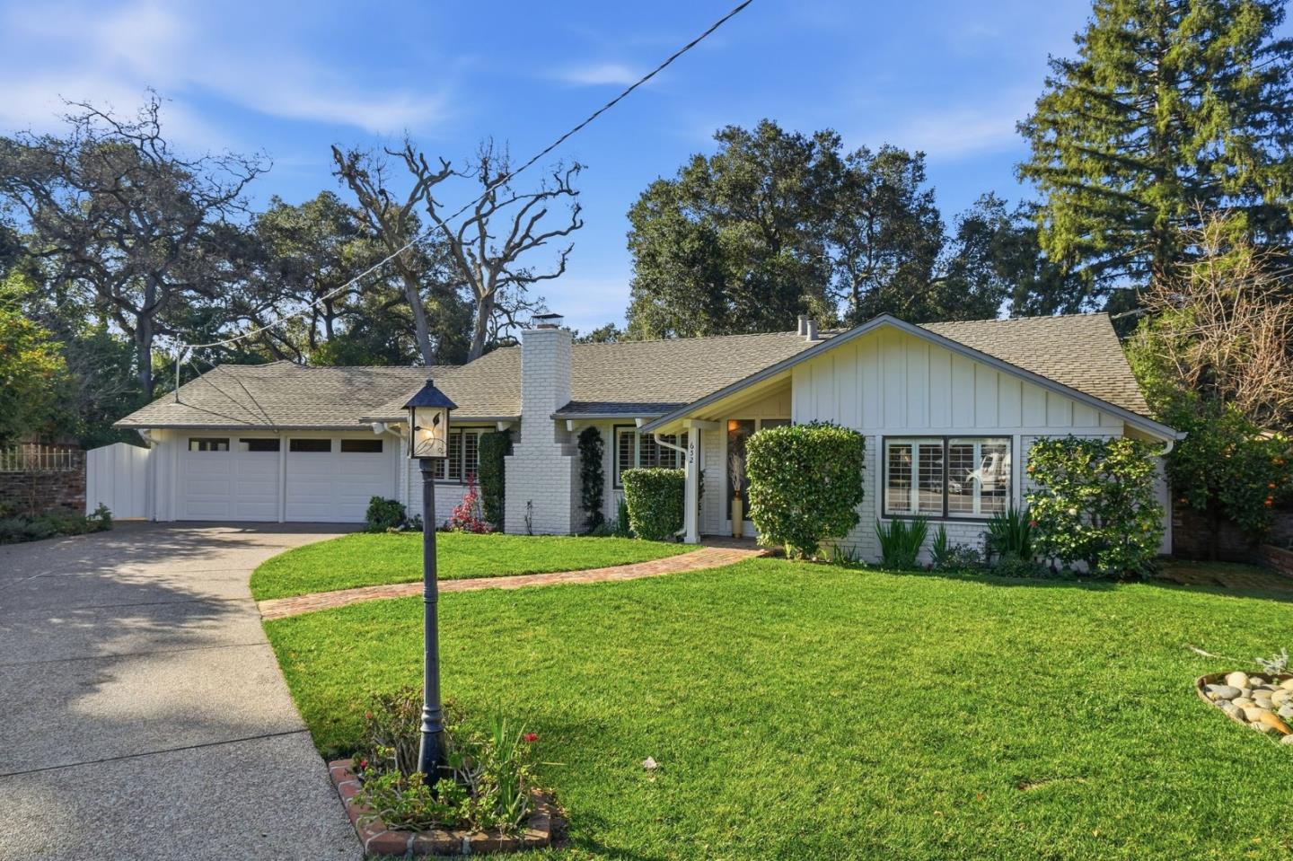 652 Rosewood Court