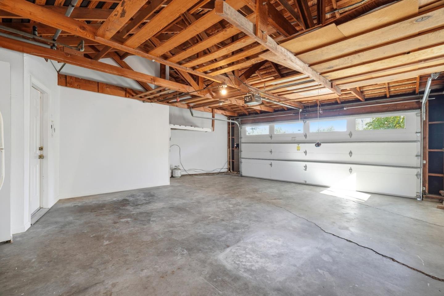 652 Rosewood Court