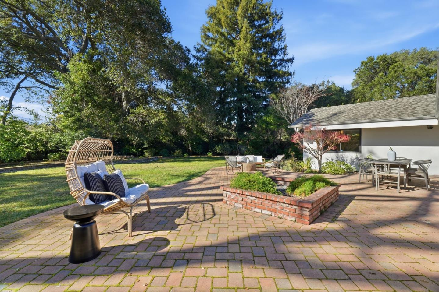 652 Rosewood Court