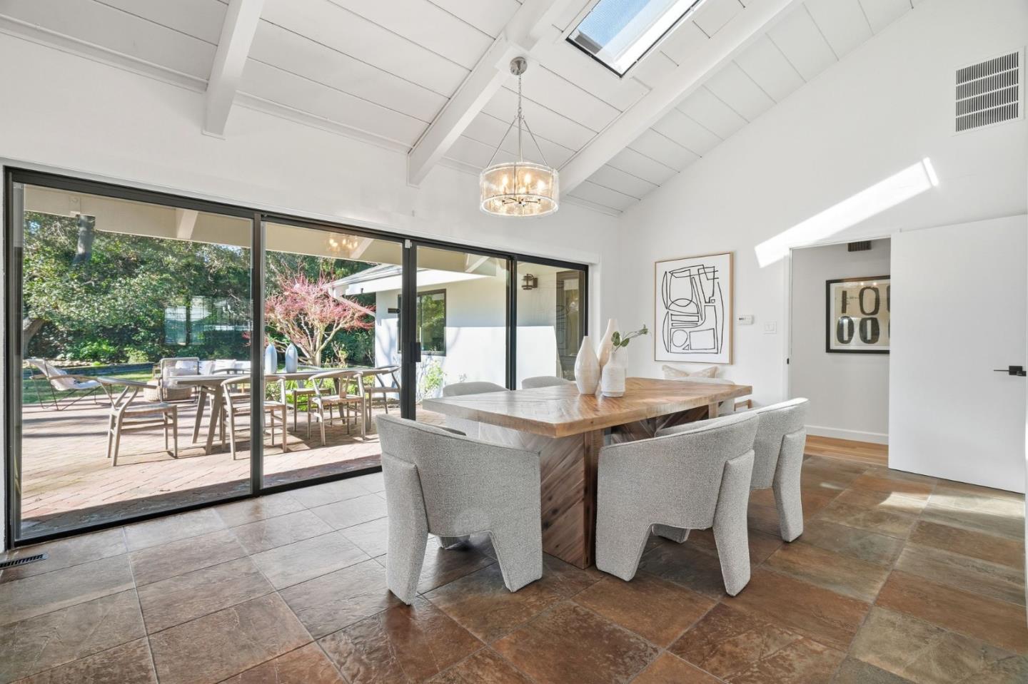 652 Rosewood Court