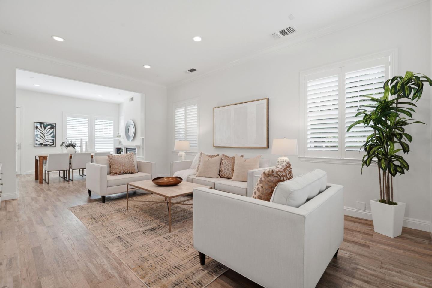 2081 Cowles Commons