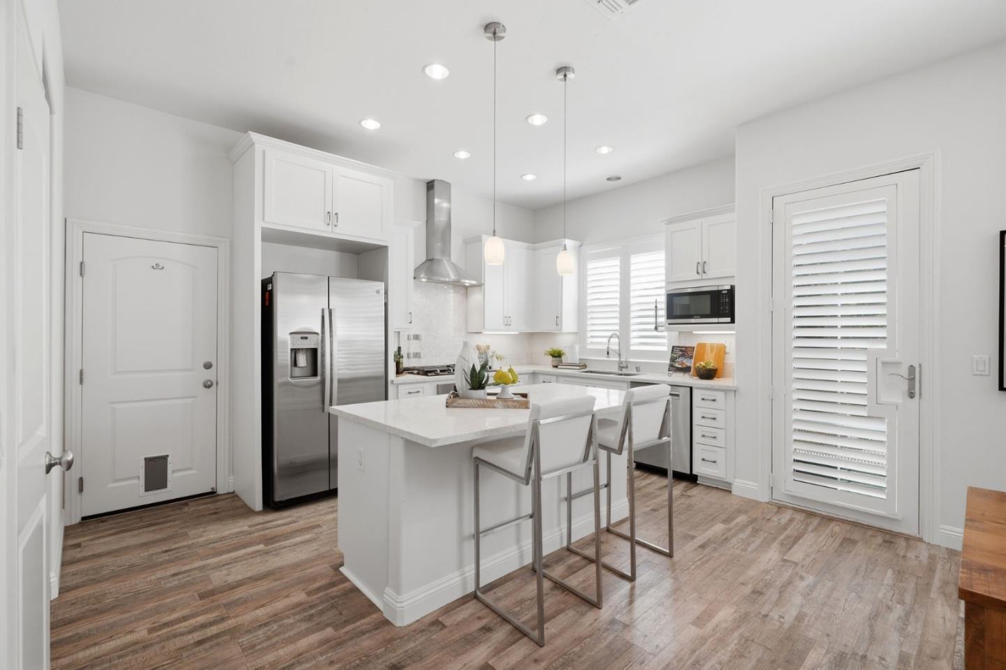2081 Cowles Commons