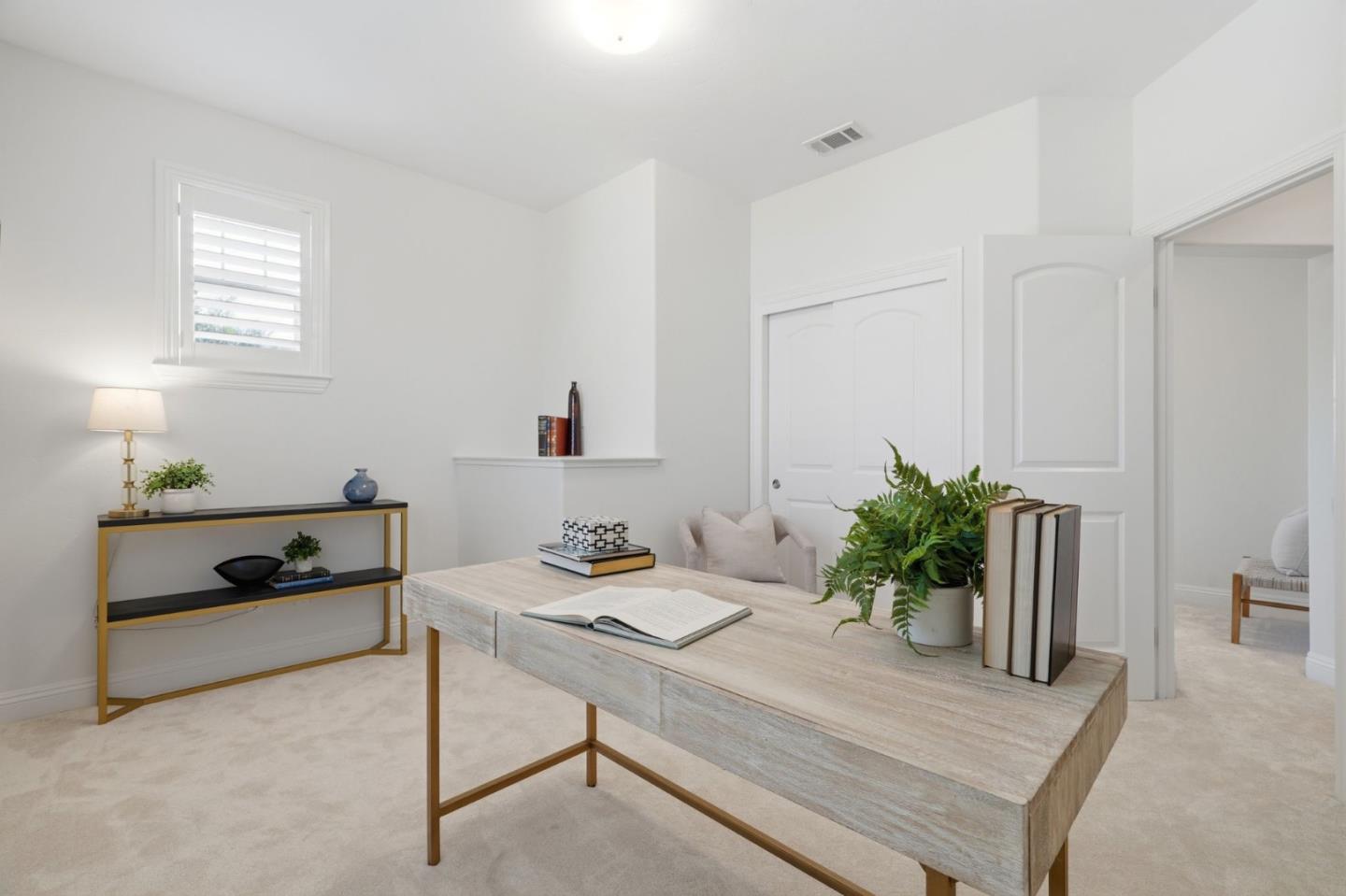 2081 Cowles Commons