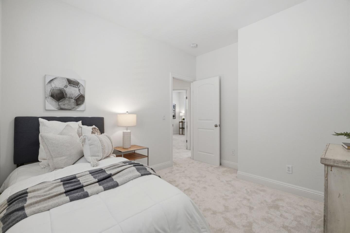 2081 Cowles Commons