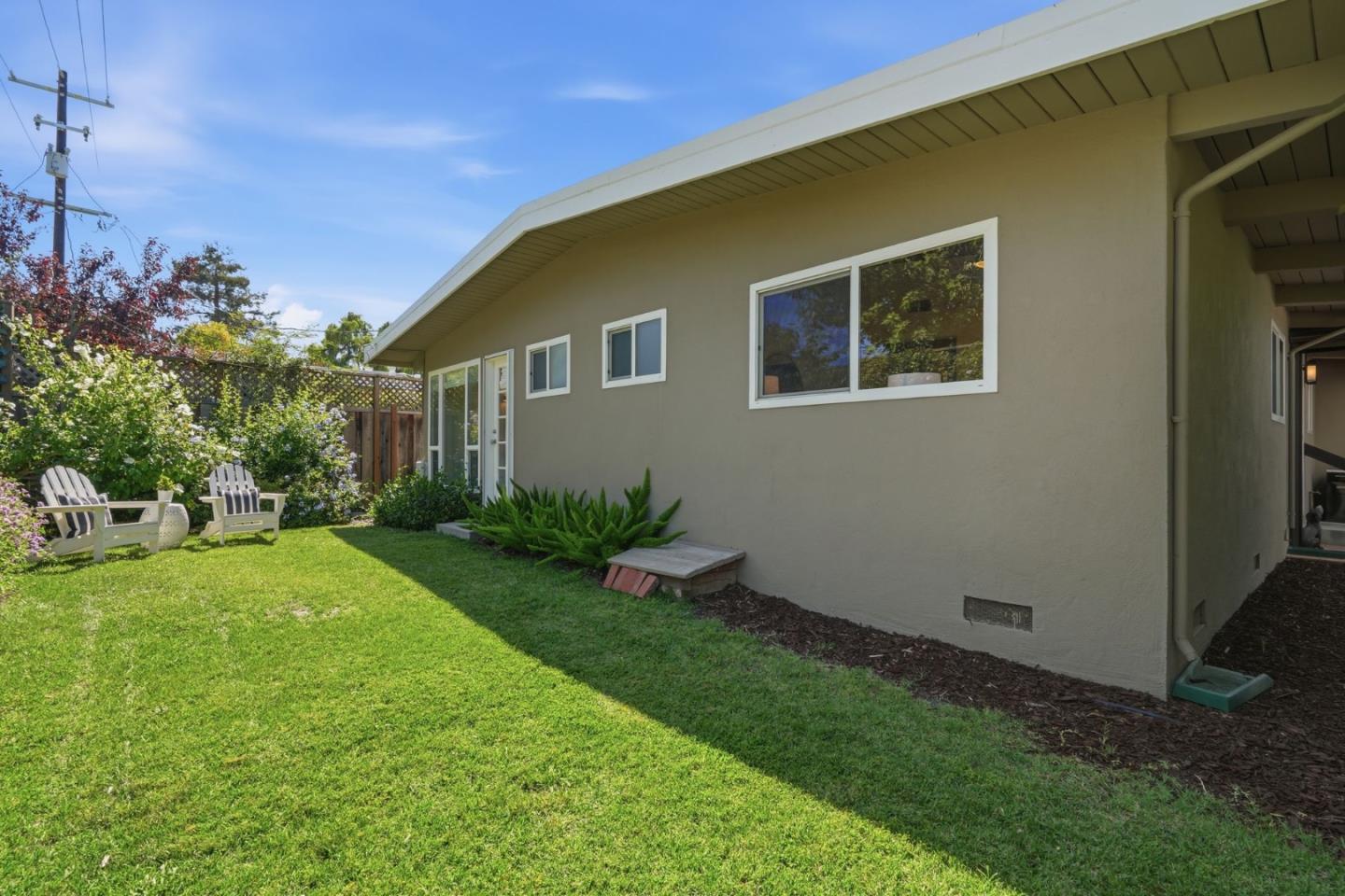 321 Anna AVE