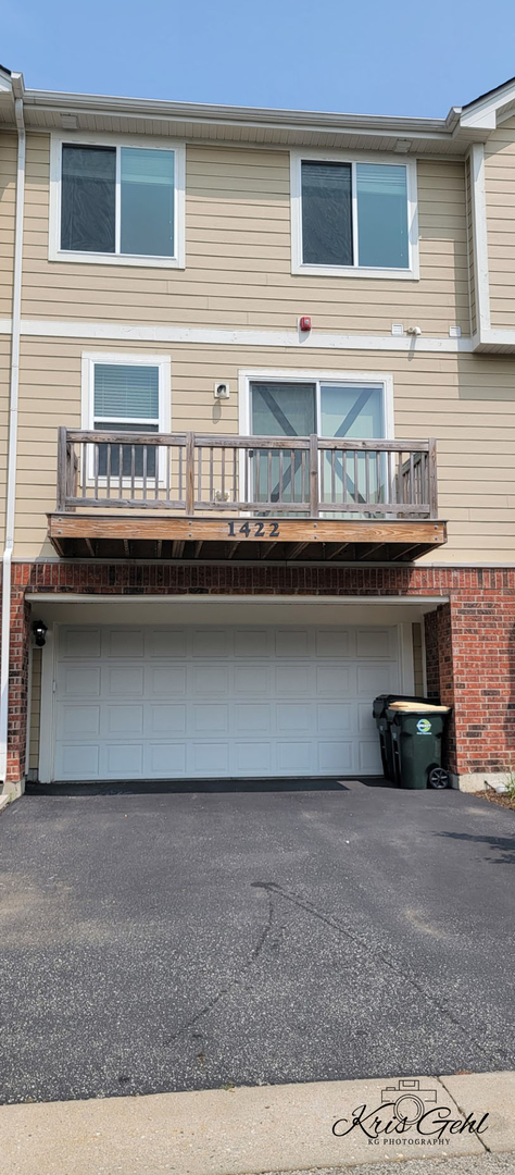 1422 Lakeridge Court