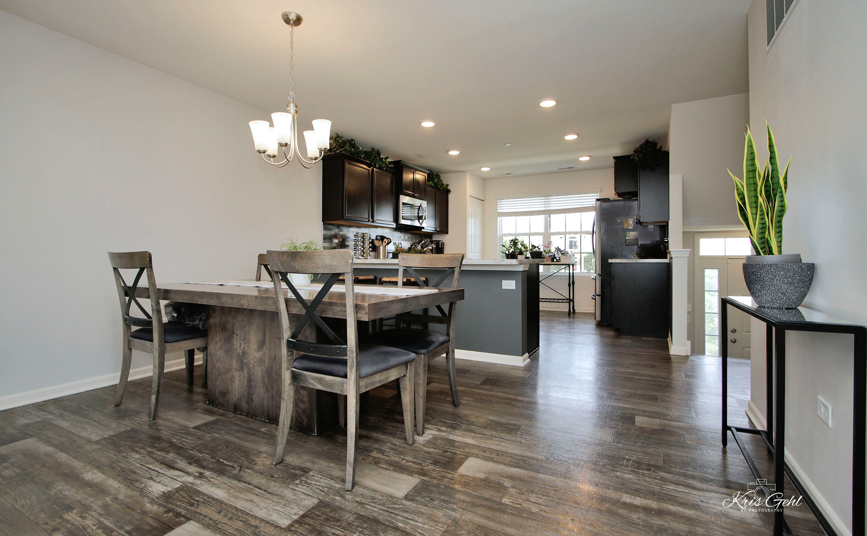 1422 Lakeridge Court