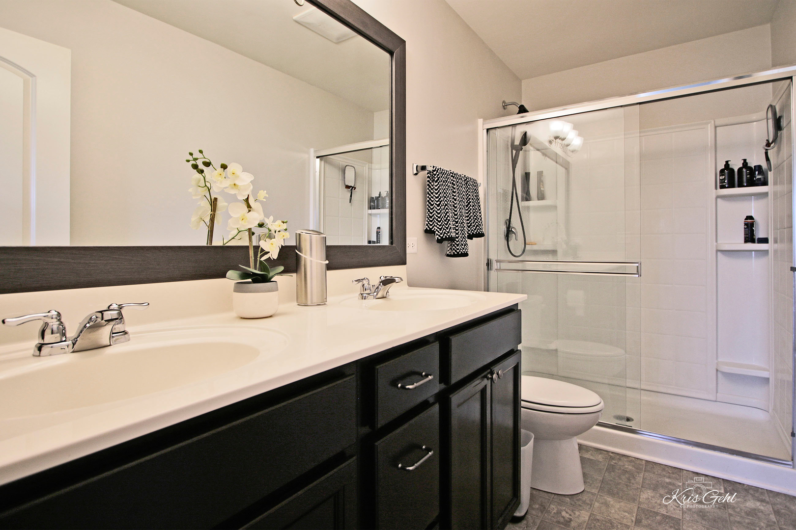 1422 Lakeridge Court