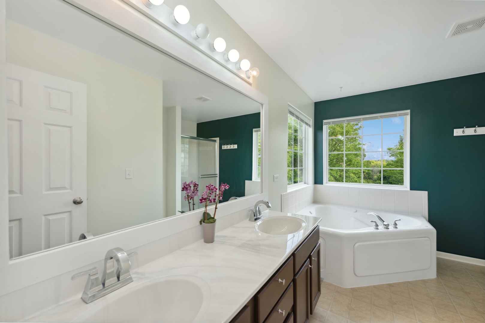 1887 Applewood Drive