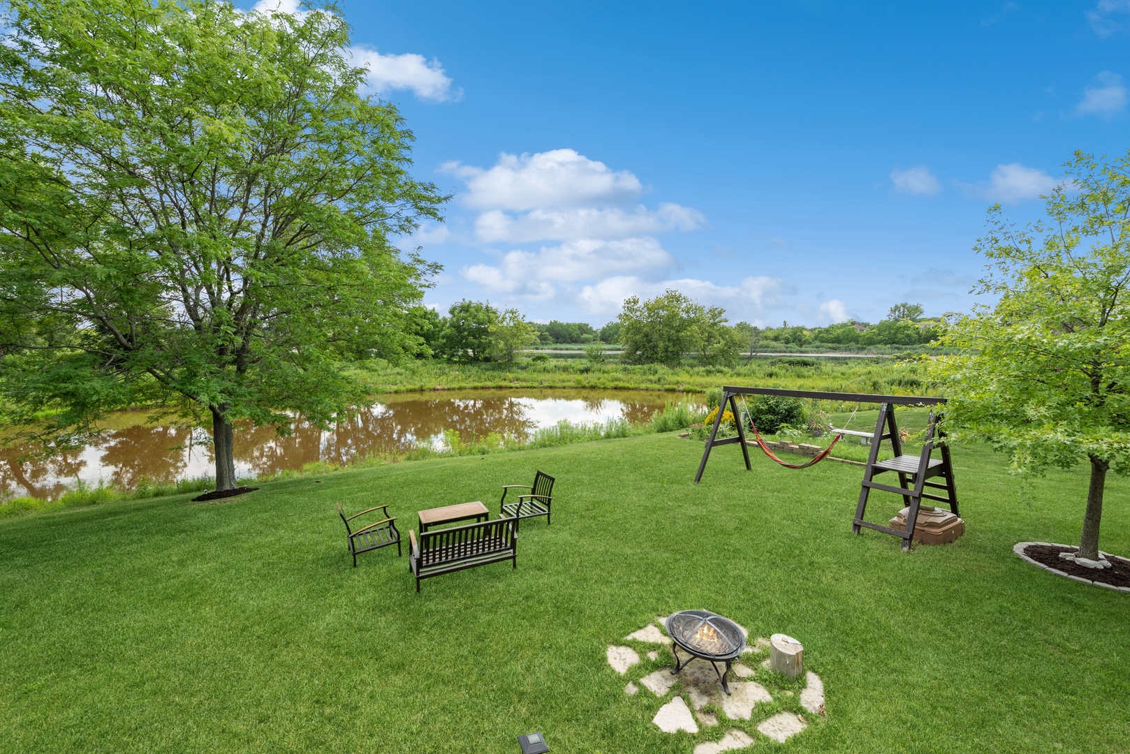 1887 Applewood Drive