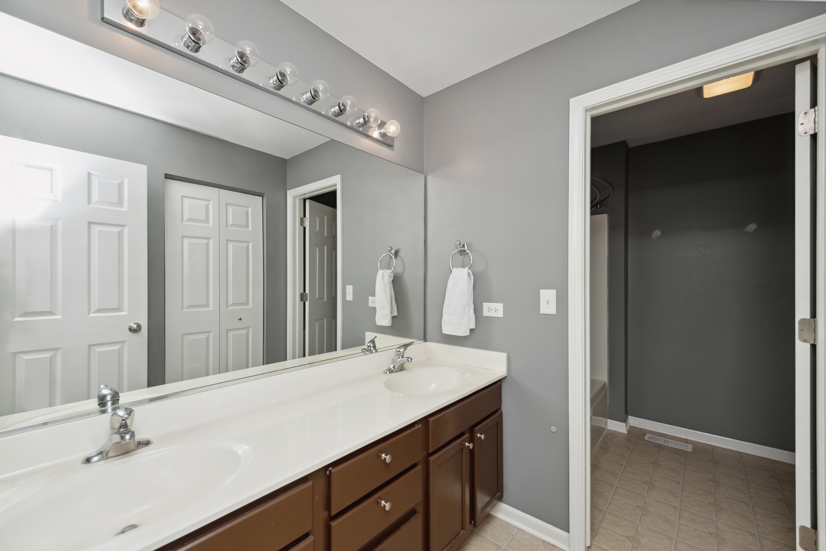 1887 Applewood Drive