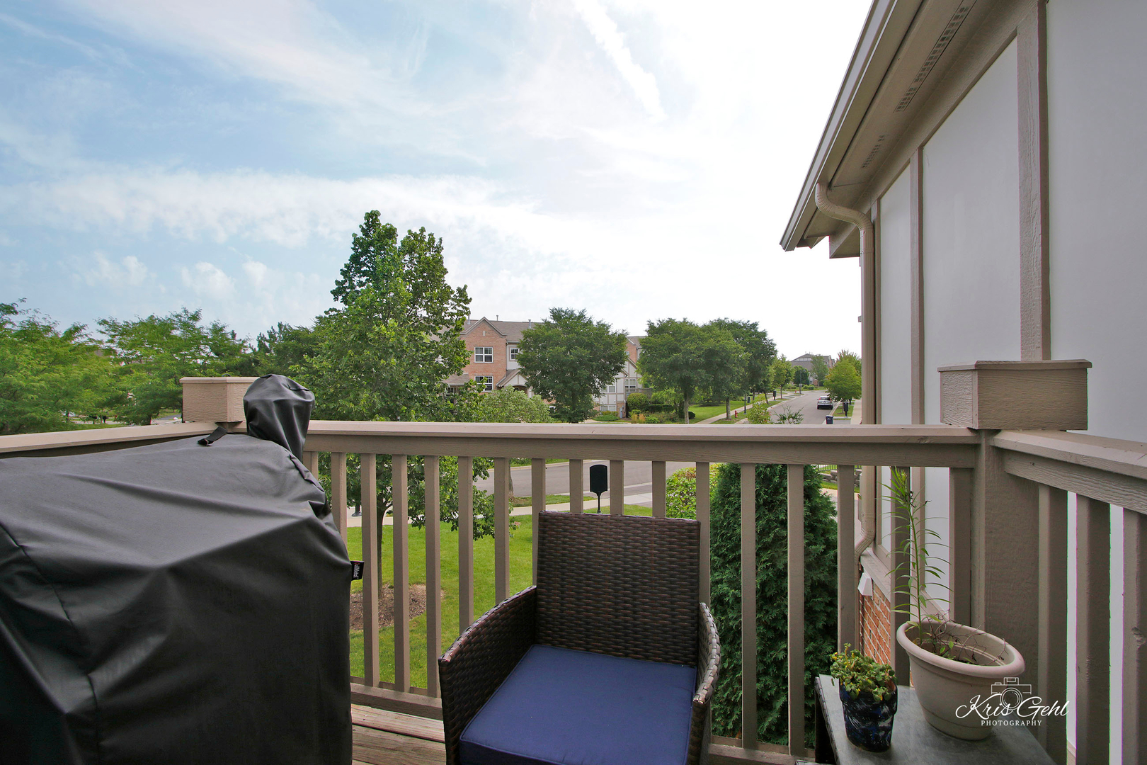 200 Rosehall Drive S Unit: 200