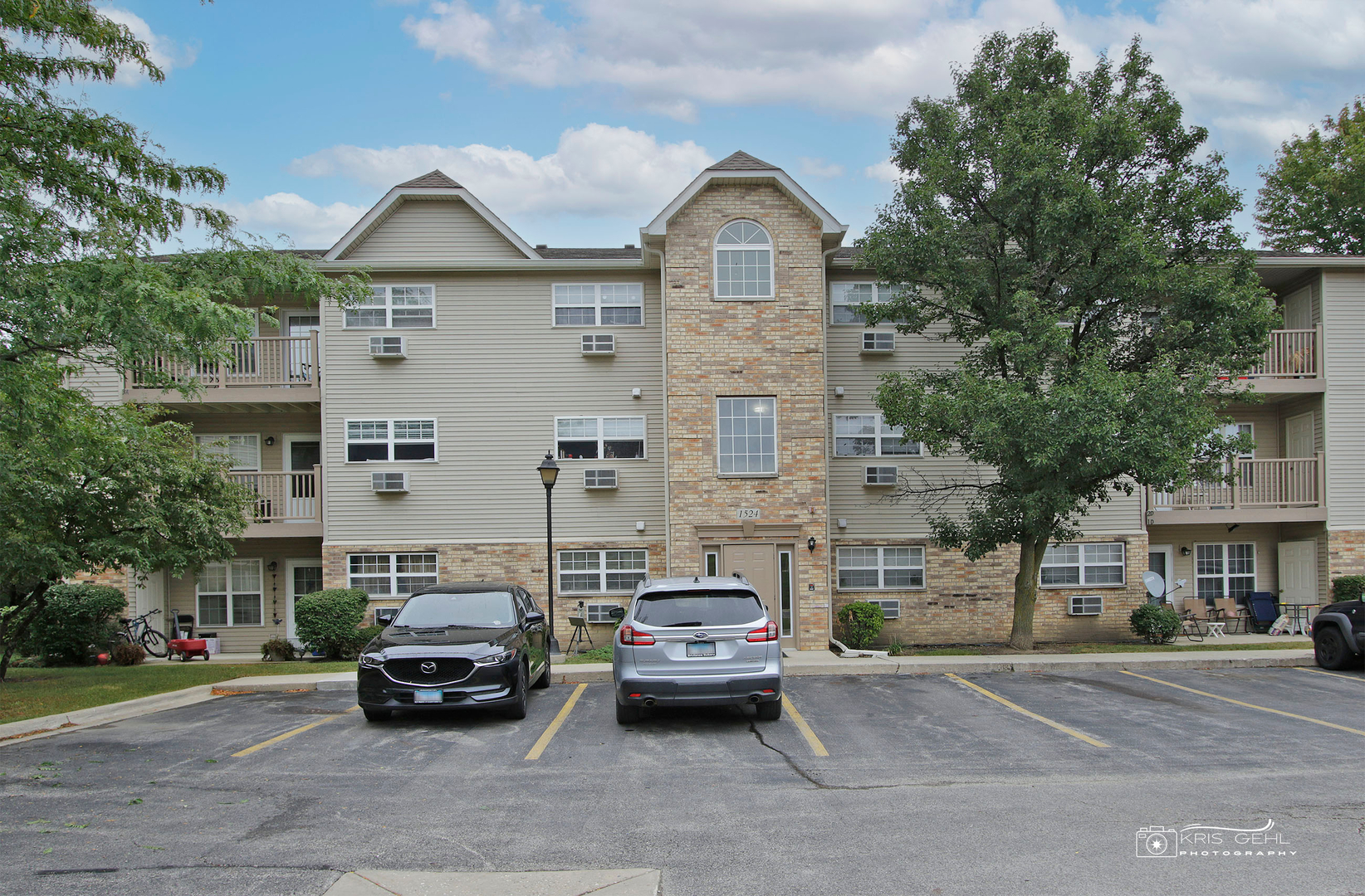 1524 W Sand Bar Court Unit: 1B