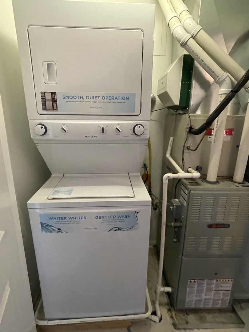 755 DIAMOND LAKE Road Unit: 208