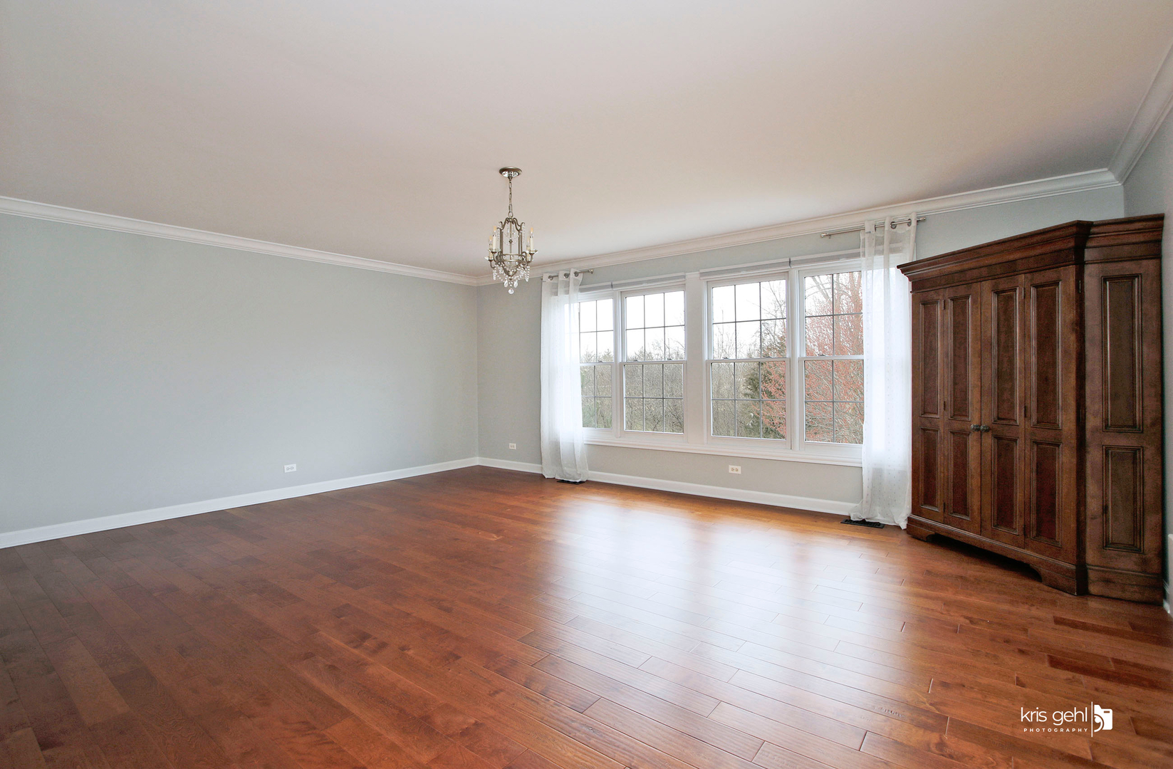 578 Oxford Lane