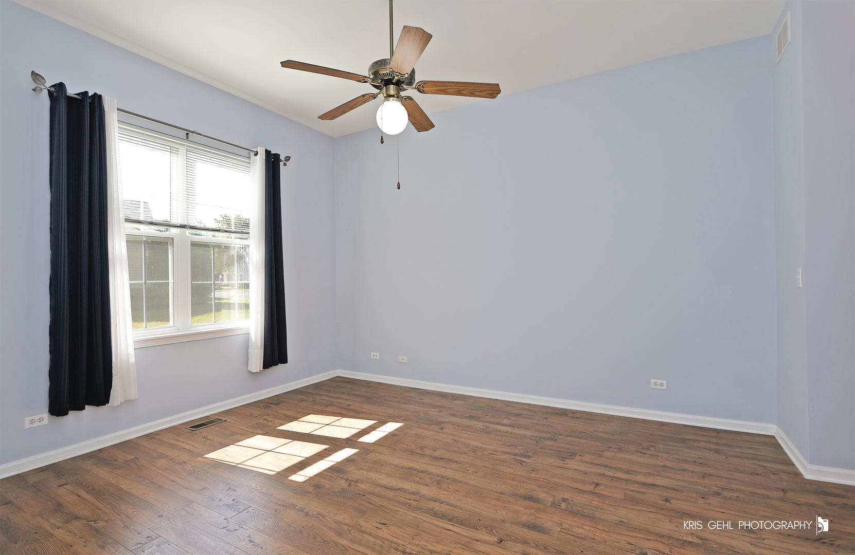 39582 N Cambridge Boulevard