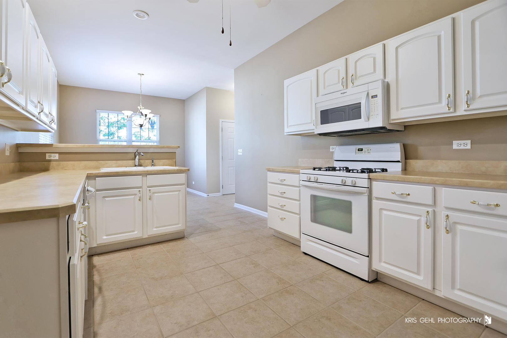 39582 N Cambridge Boulevard