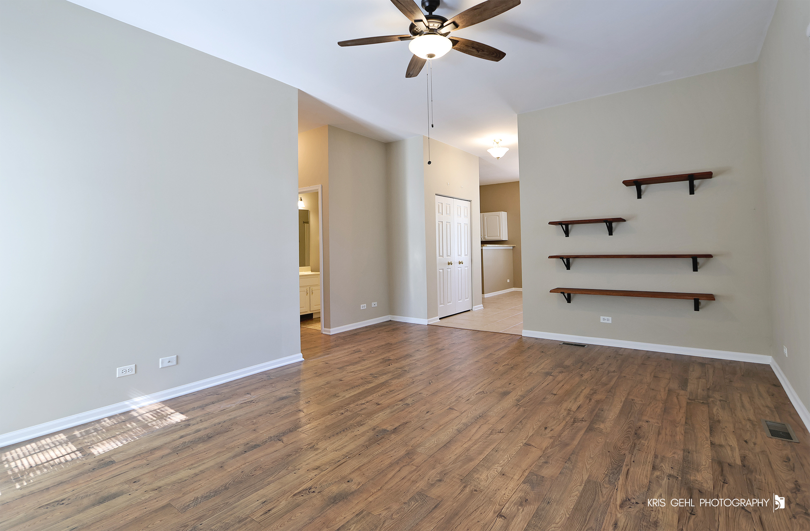 39582 N Cambridge Boulevard