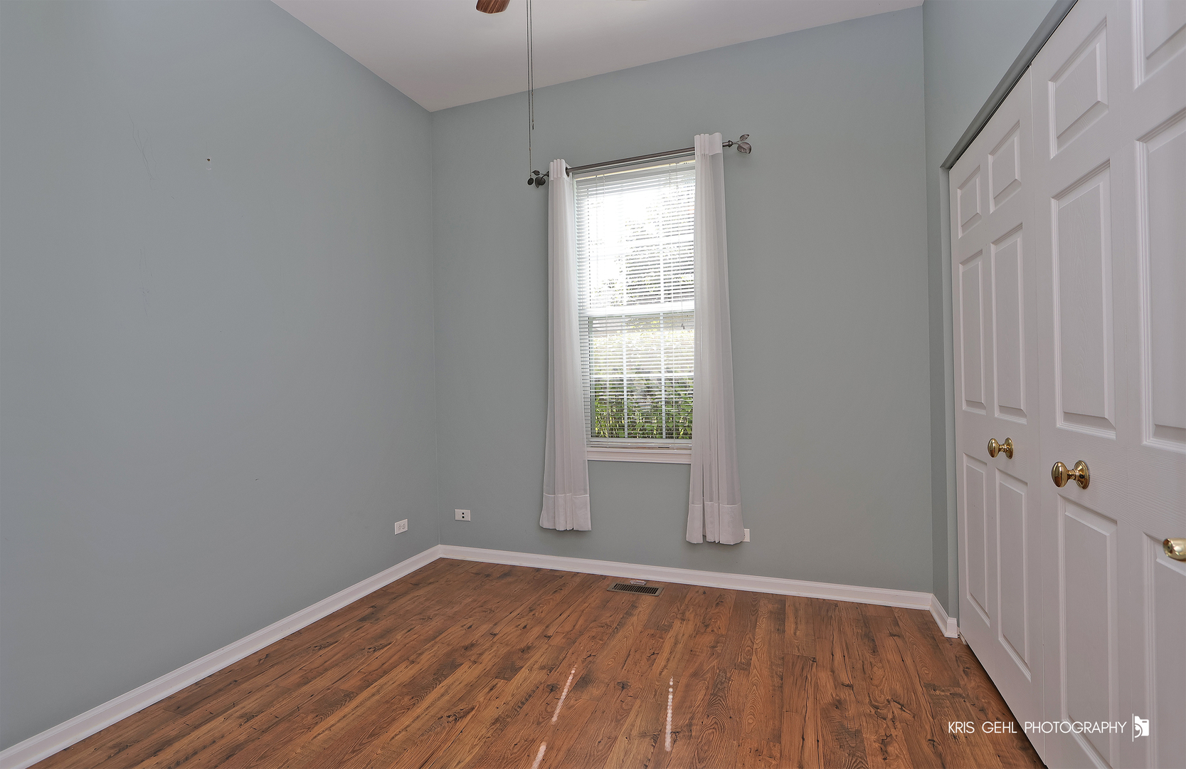 39582 N Cambridge Boulevard