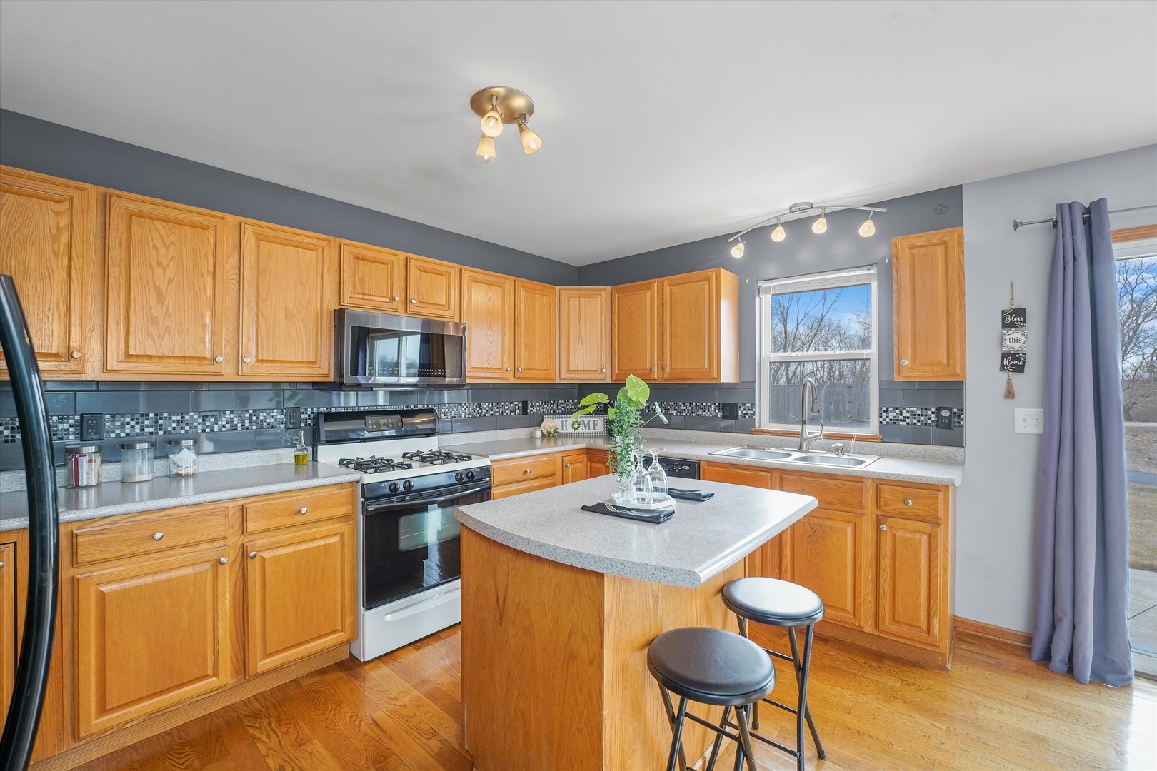 1408 Willow Lane