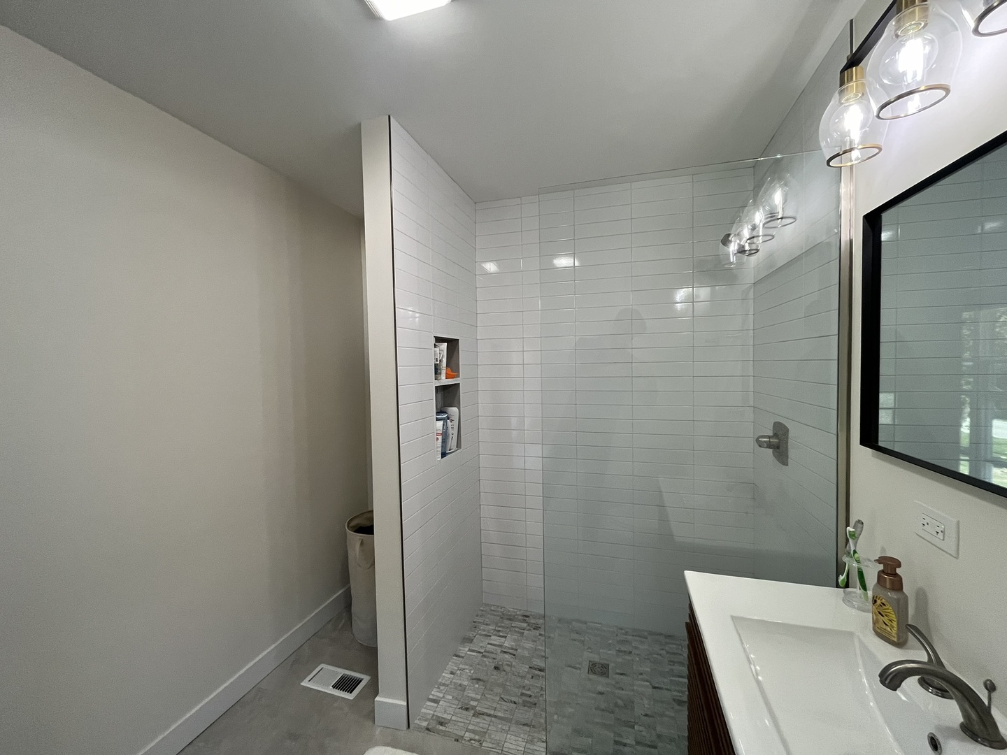 3200 Vista Terrace