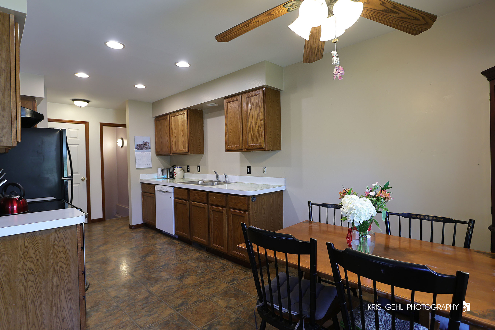 17825 W Cheyenne Court