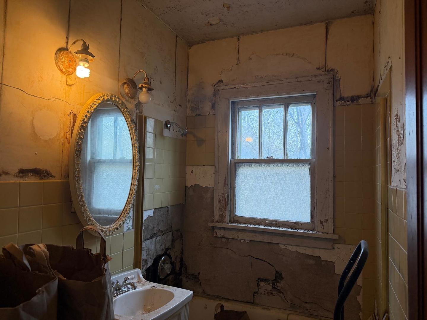 10802 W York House Road